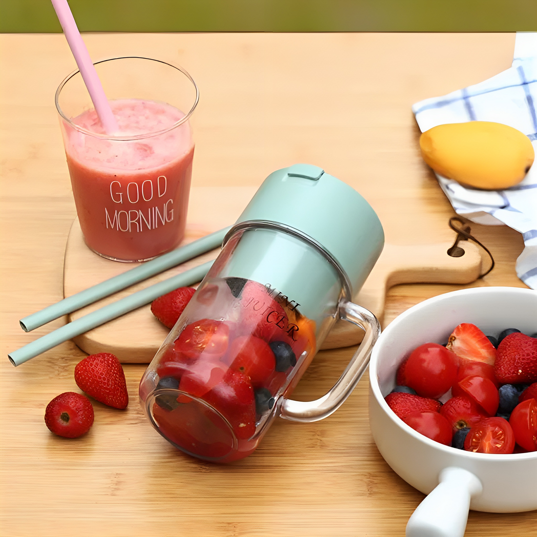 Mini portable Juicer